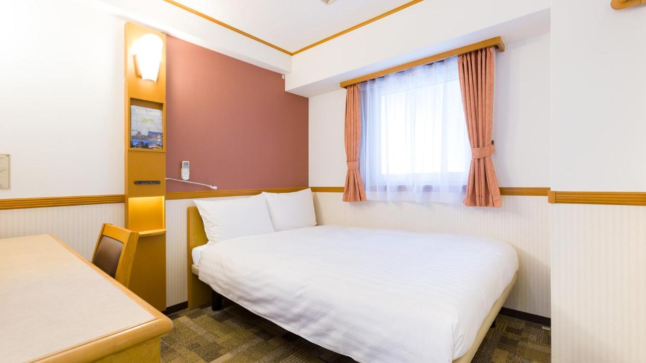 Toyoko Inn Shin-Yokohama Ekimae Honkan Buitenkant foto