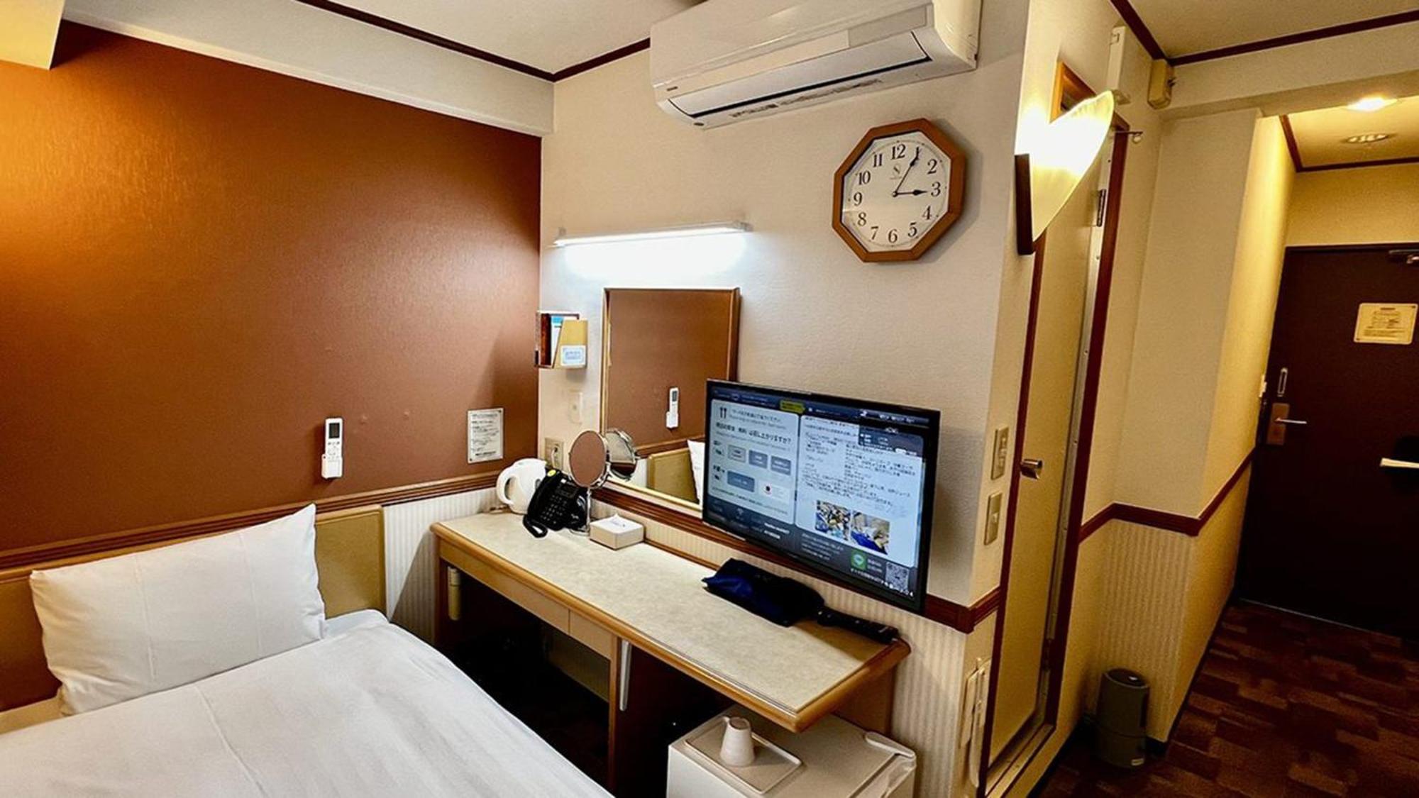 Toyoko Inn Shin-Yokohama Ekimae Honkan Buitenkant foto