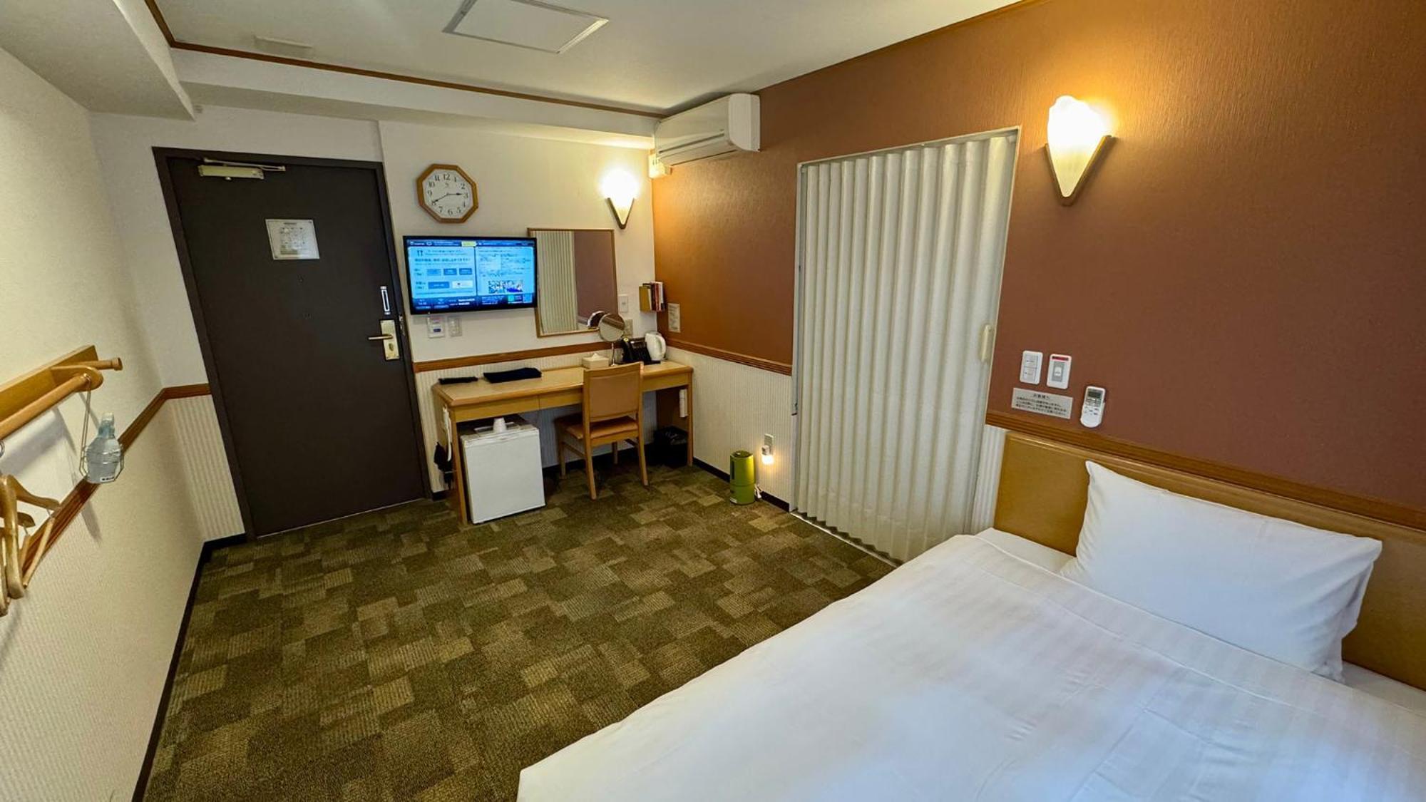 Toyoko Inn Shin-Yokohama Ekimae Honkan Buitenkant foto